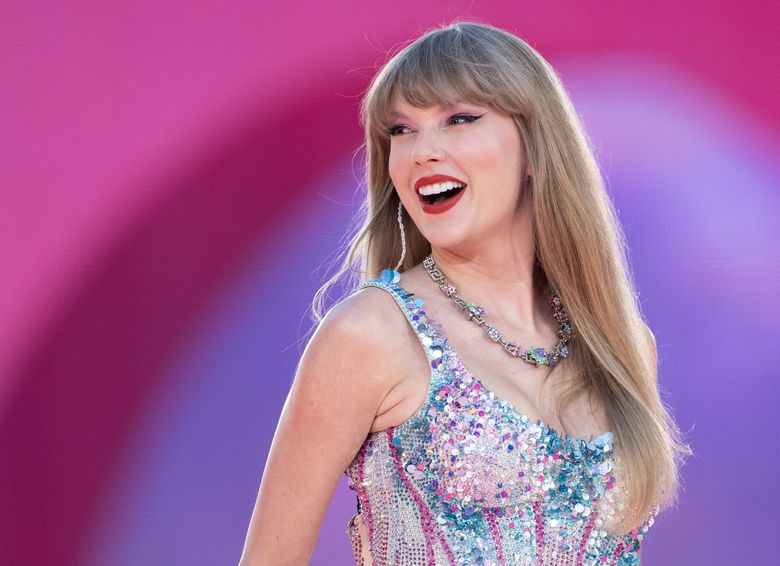 Taylor Swift's masterpiece Eras Tour sets Lumen Field attendance record |  The Seattle Times