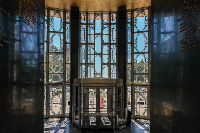 SEATTLE ASIAN ART MUSEUM: The building&#8217;s aluminum grill entrance bay reflects the metalwork of French designer Edgar Brandt, popularized by the International Exposition of Modern Decorative and Industrial Arts held in Paris in 1925. (Kevin Clark / The Seattle Times)