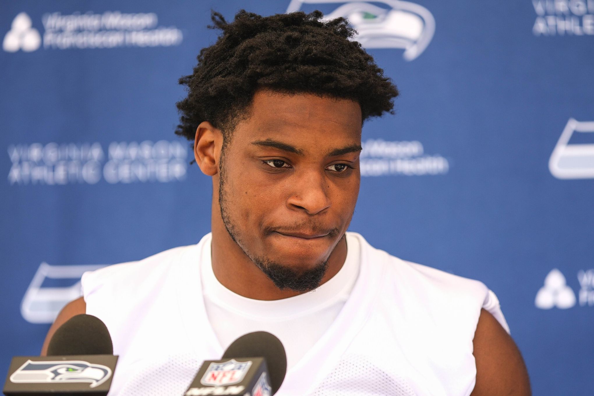 As Seahawks open training camp, rookie Devon Witherspoon unsigned