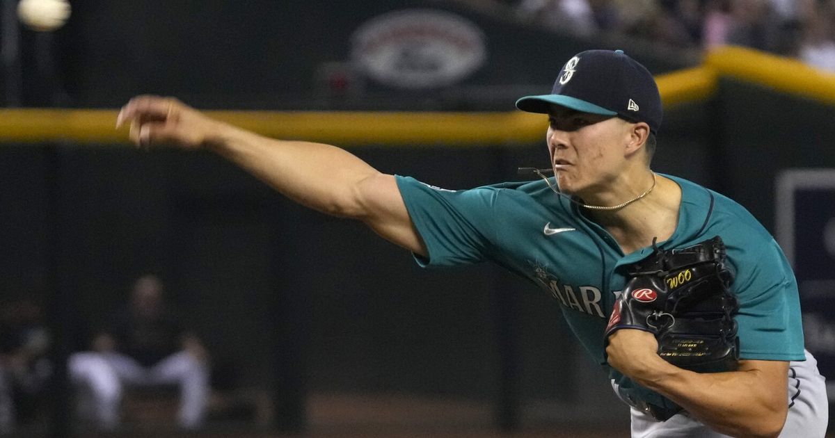 Mariners can't get key hit in ninth as Diamondbacks snap their