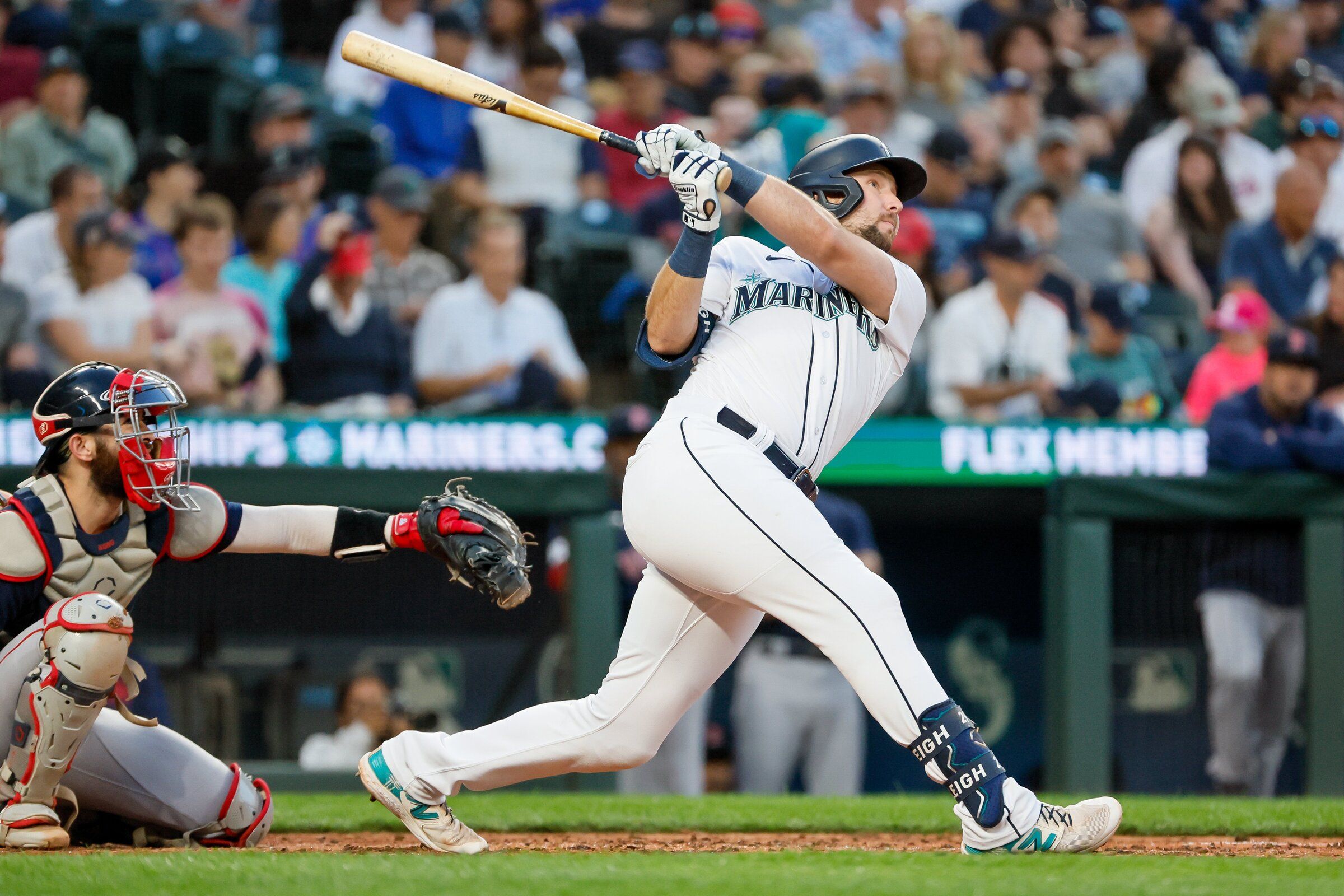 Mariners move on after trades, beat Red Sox 6-2 as Andres Munoz comes through The Seattle Times