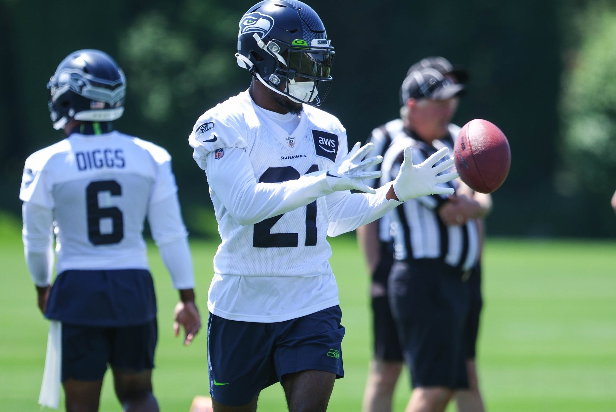 Seahawks DB Devon Witherspoon 'learning along the way' as QBs test