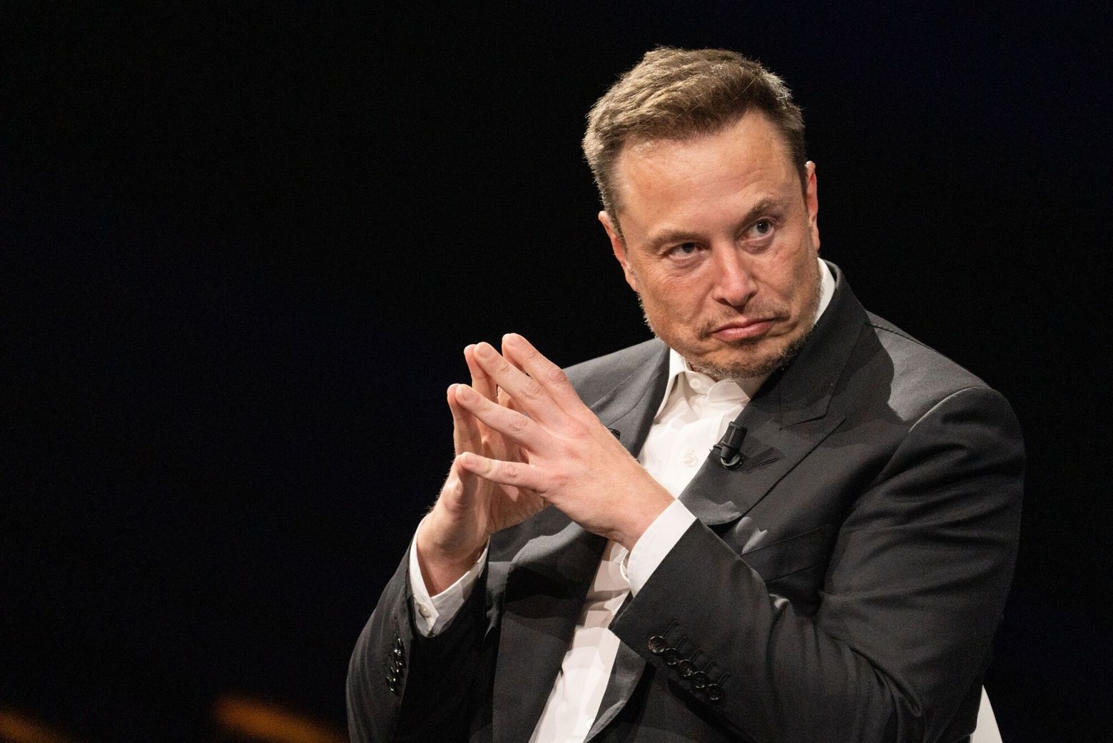 xAI: Elon Musk announces a new AI company