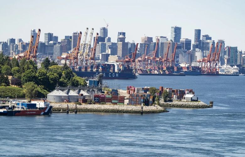 The Port of Vancouver is Canada’s busiest shipping hub. (Jimmy Jeong / Bloomberg)
