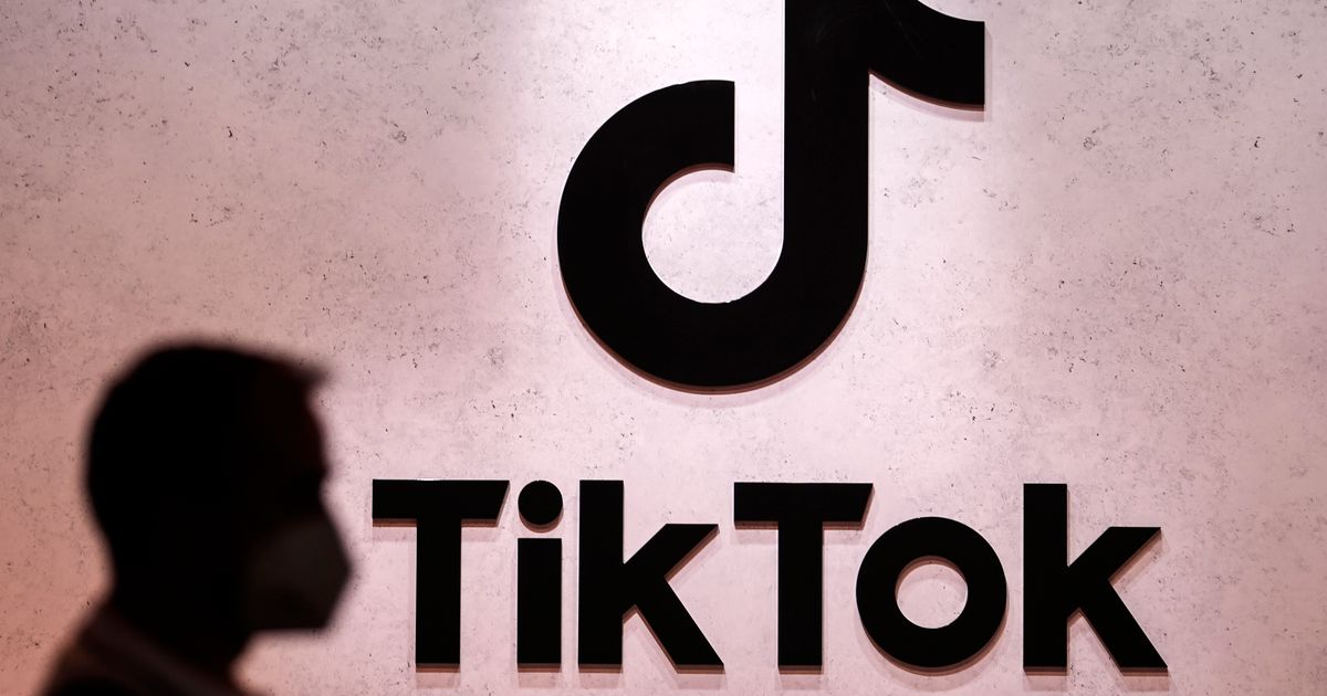 As Twitter fades to X, TikTok steps up with new text-based posts As Twitter fades to X, TikTok steps up with new text-based posts