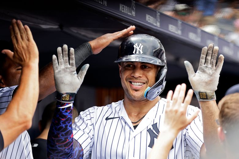 Giancarlo Stanton homers twice in Yankees' win over Cubs