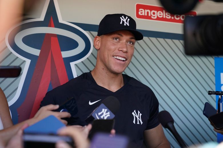 Yankees' Aaron Judge Breaks Single-Season Home Run Record