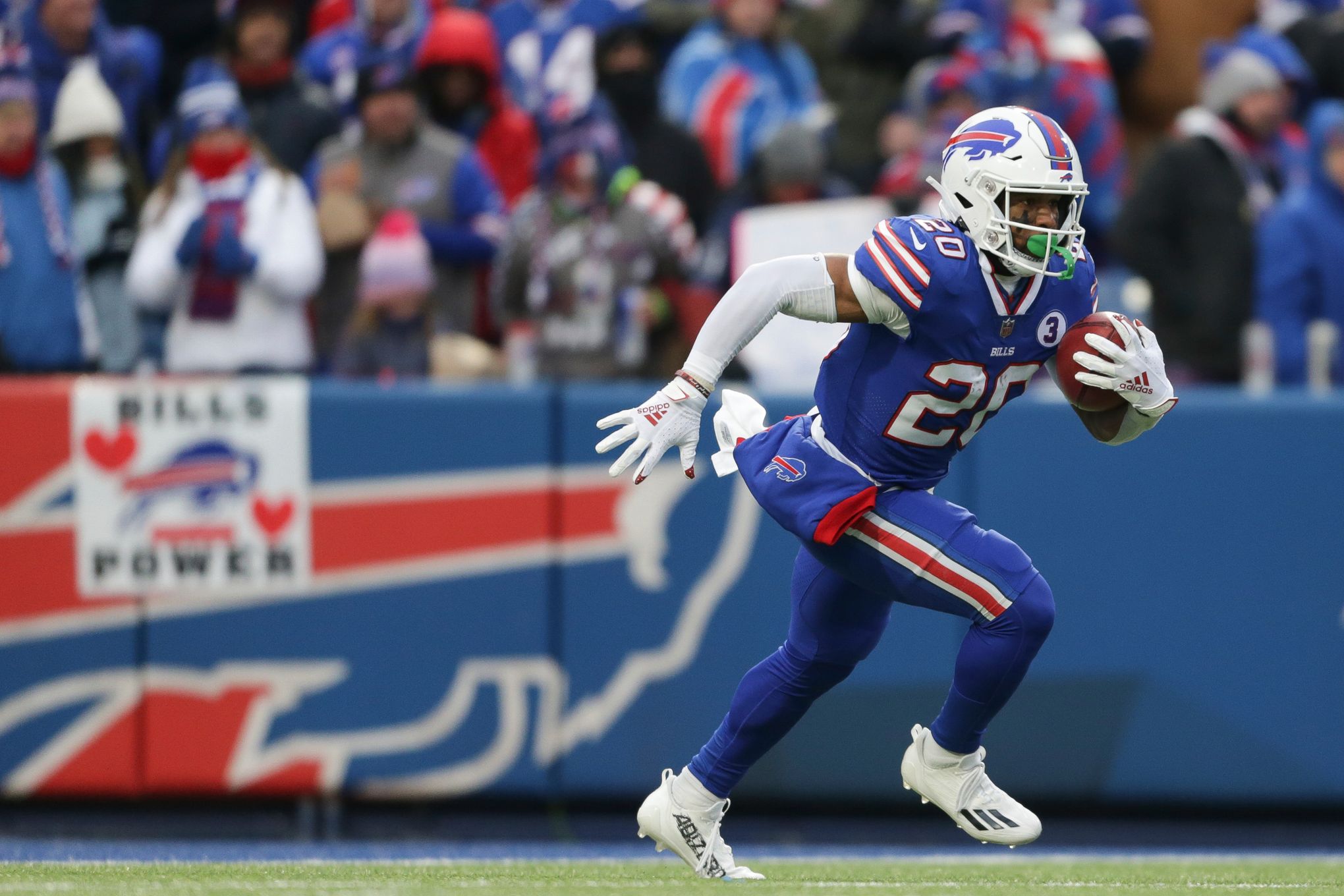 Bills RB Nyheim Hines will miss the season after being hit by a