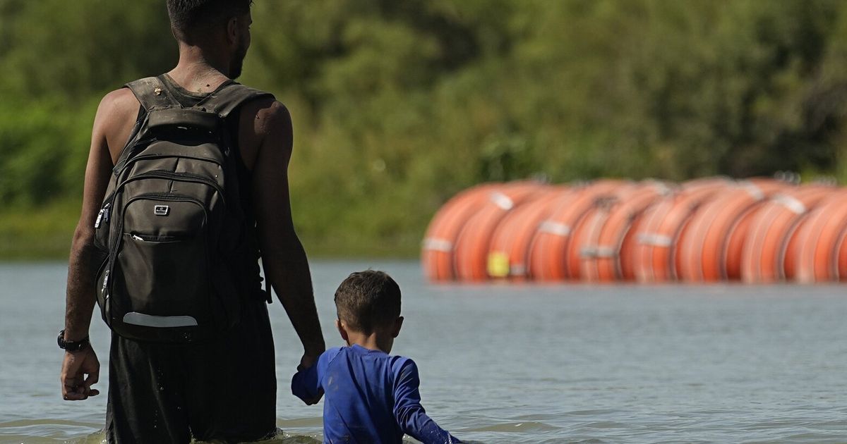 Mexico recovers body of Honduran migrant in Rio Grande; another body ...