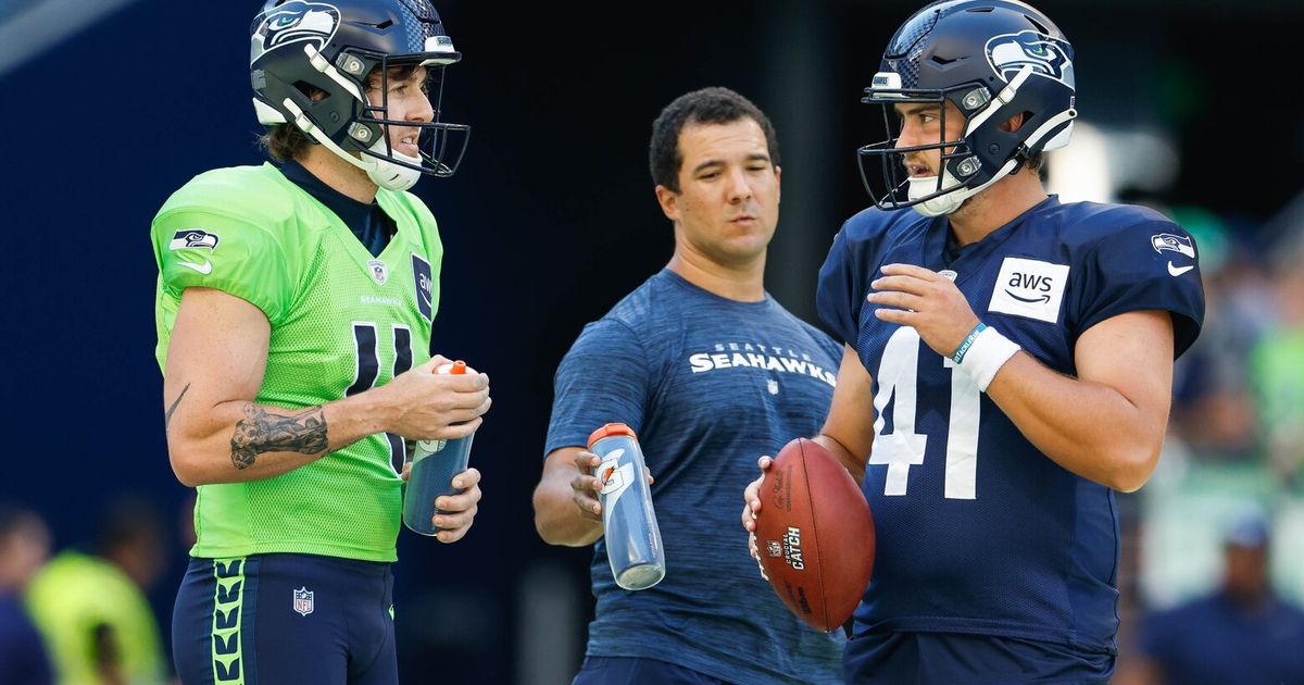 Rapid Reaction: Geno Smith, Boye Mafe Shine in Seattle Seahawks' Annual Mock  Game - Sports Illustrated Seattle Seahawks News, Analysis and More