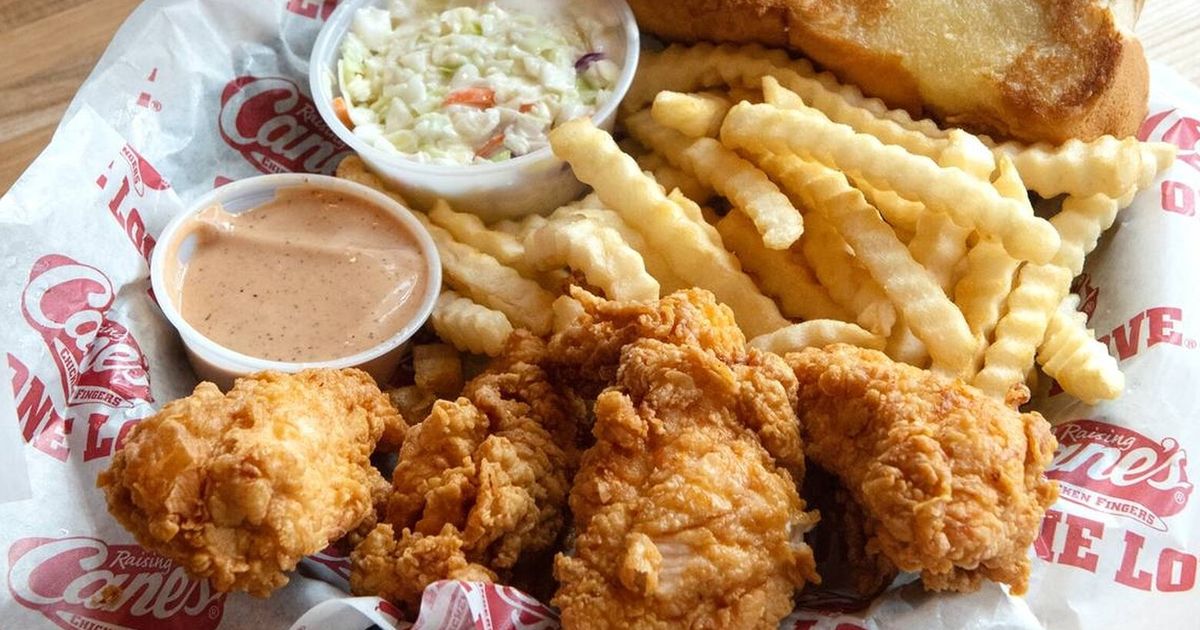 Raising Canes files plans for Seattle location