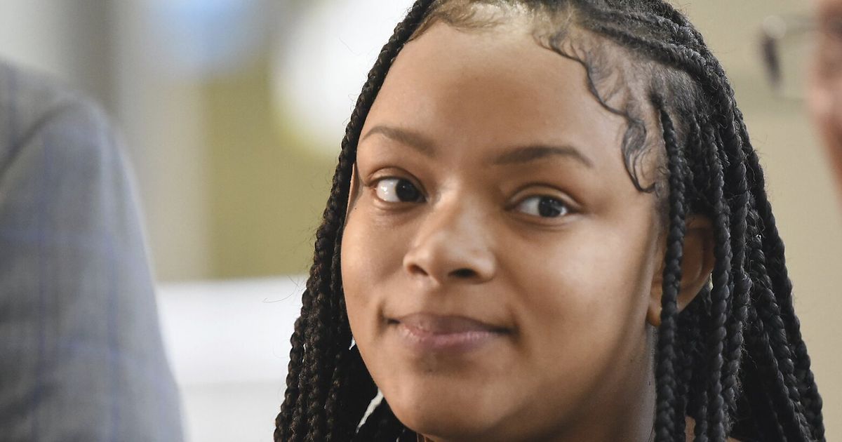 Tennessee judge throws out case of a woman convicted of murder