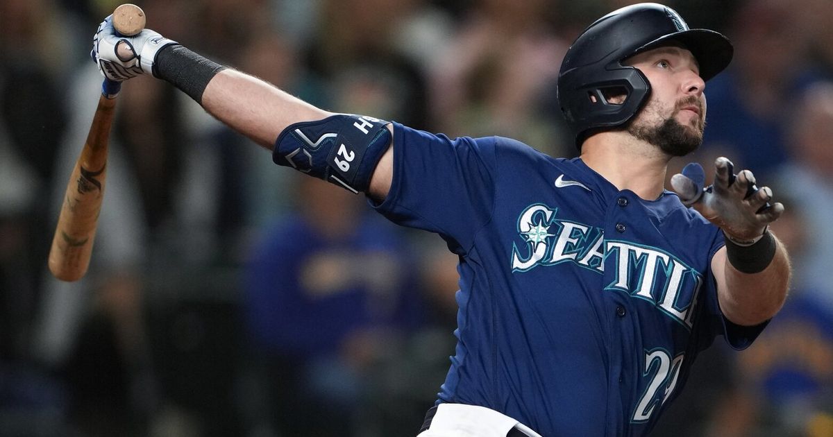Mariners' Cal Raleigh chases dreams one grueling workout at a time, Mariners