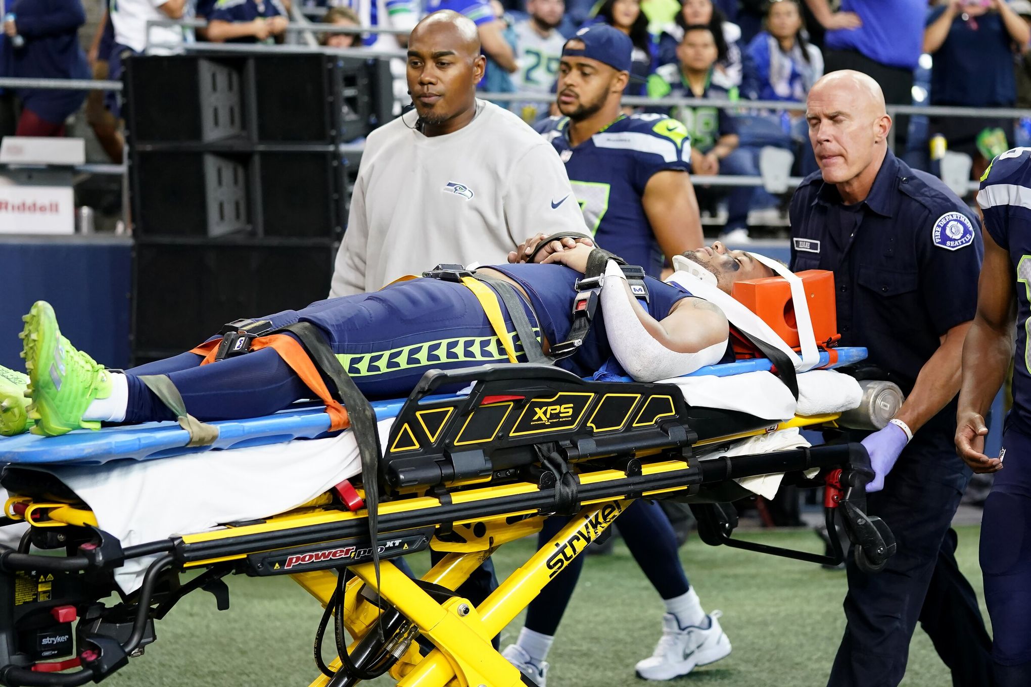 Seahawks injury updates: Who's sitting out for first preseason game?