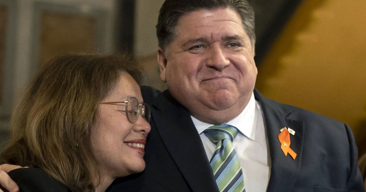 Illinois Supreme Court upholds state’s ban on semiautomatic weapons ...