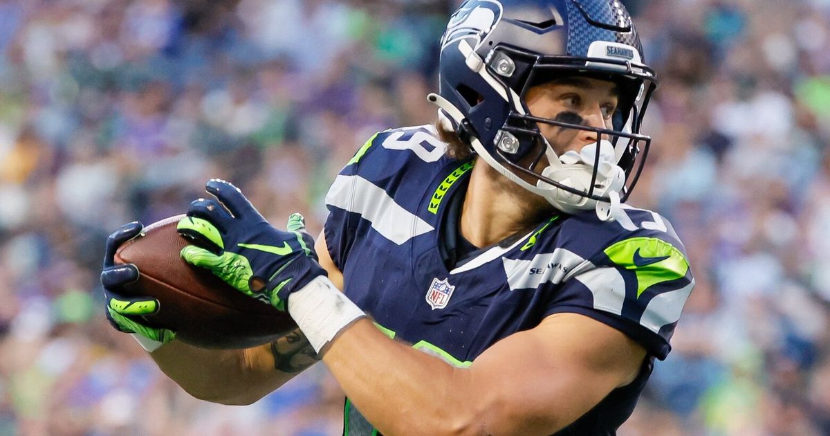 Seattle Seahawks QB Drew Lock Applauds 'Fan Favorite' WR Jake Bobo