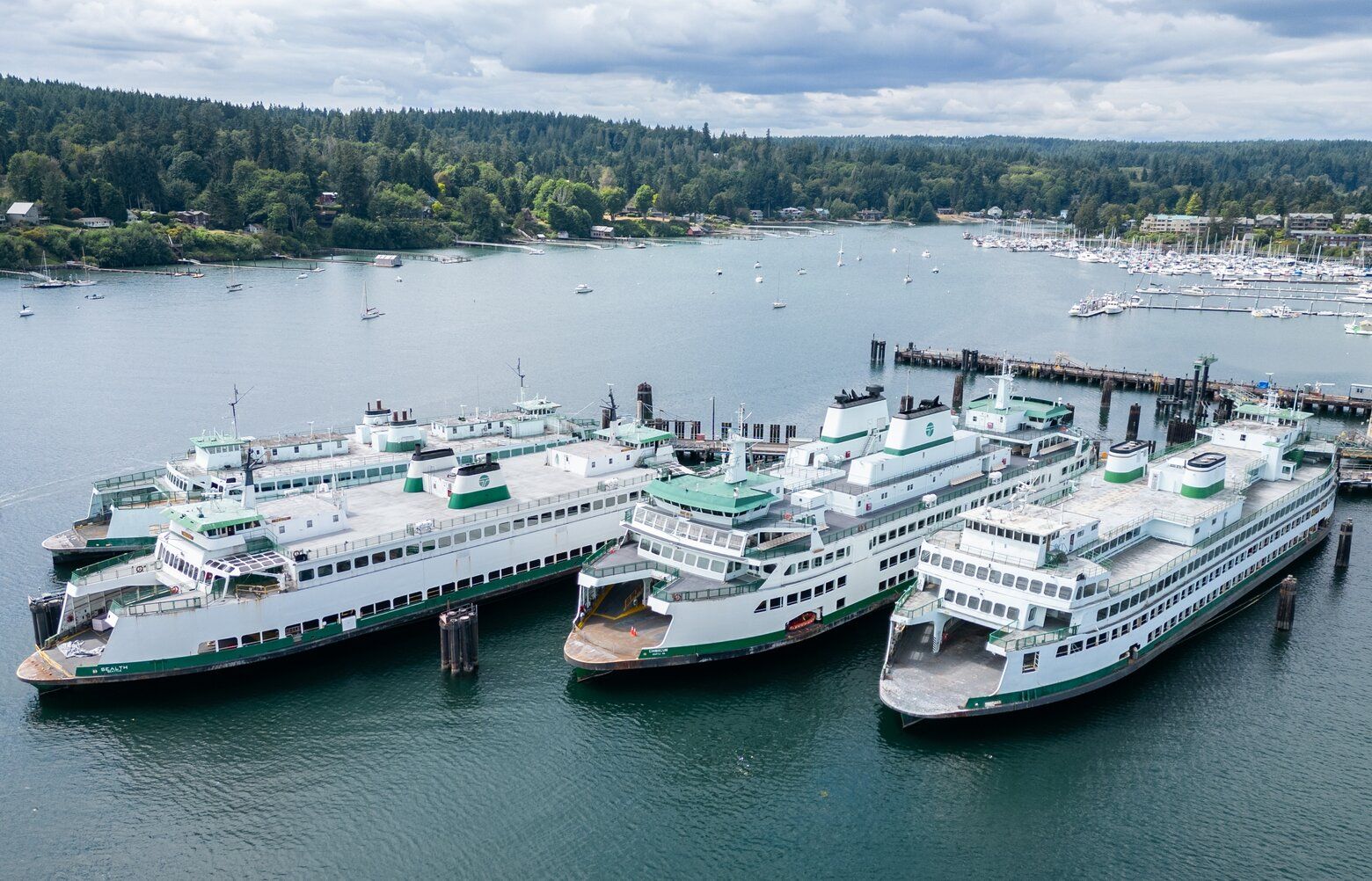 その他 KC-767J FIRST FERRY '06 SEATTLE WSF cut Bremerton service in half a year ago. Riders are