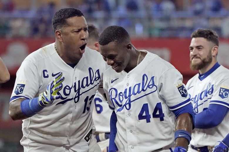 Boswell: Fittingly, Royals rally for the clinching World Series win in Game  5 - The Washington Post