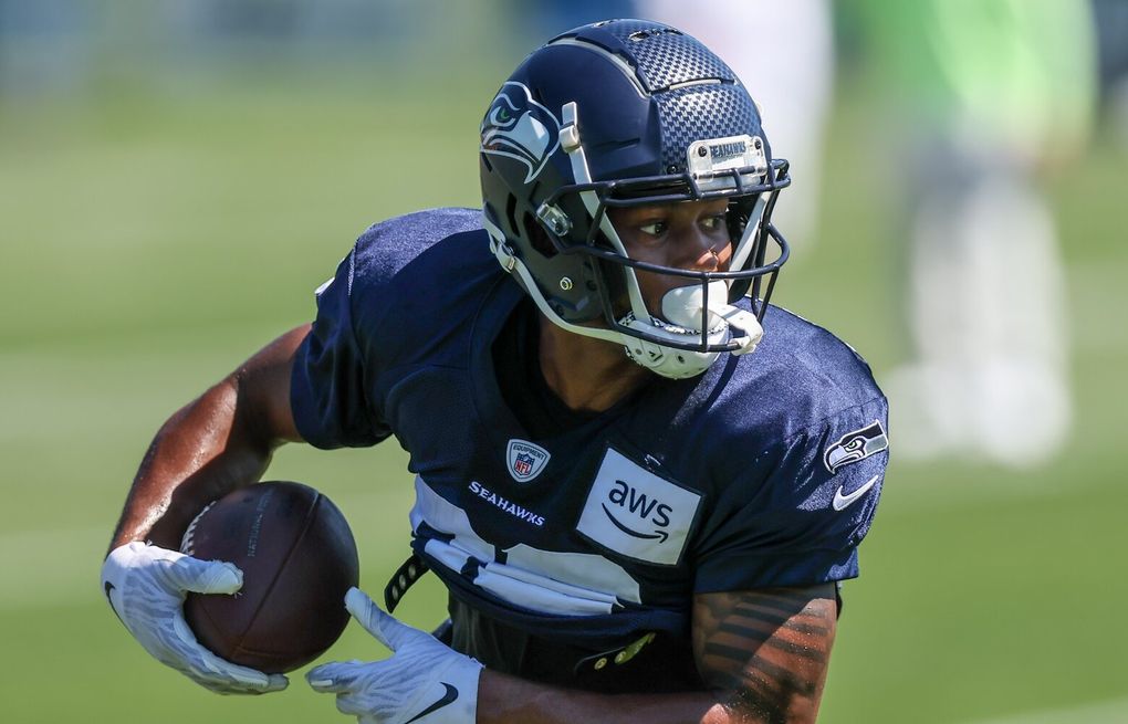 Seattle Seahawks' Easop Winston Preseason Play 'Nothing New': Roster Spot  Next? - Sports Illustrated Seattle Seahawks News, Analysis and More