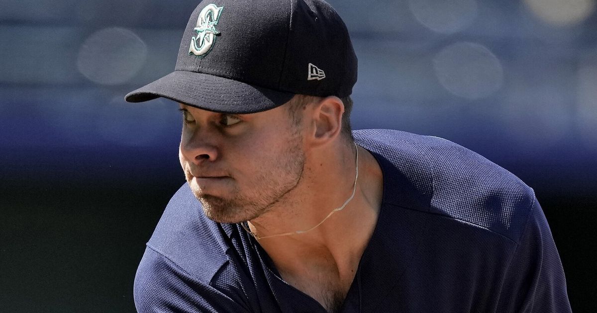 Mariners rookie Bryan Woo delivers impressive bounce-back start vs. Rangers