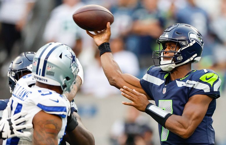 Geno Smith gets the start for Seattle against Dallas. 224752