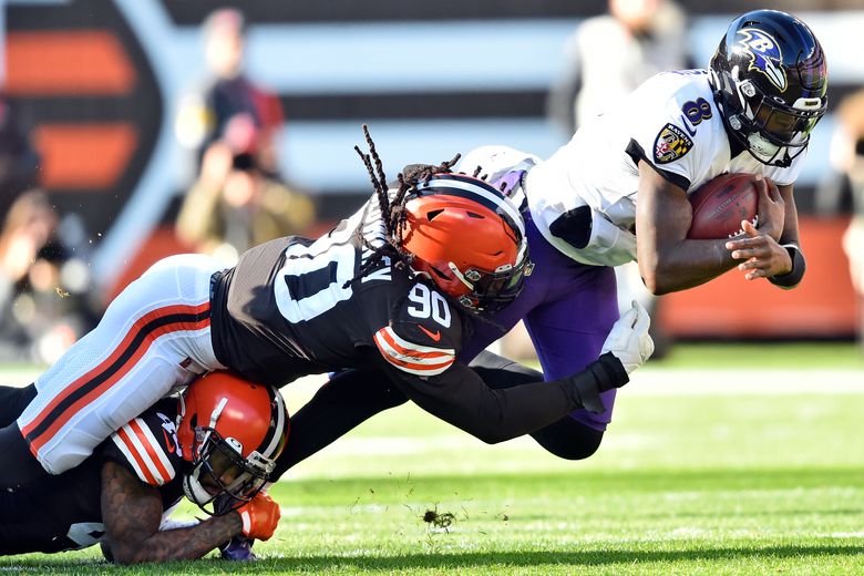 Gameday Threads: Ravens Undefeated vs. Browns in This Uniform