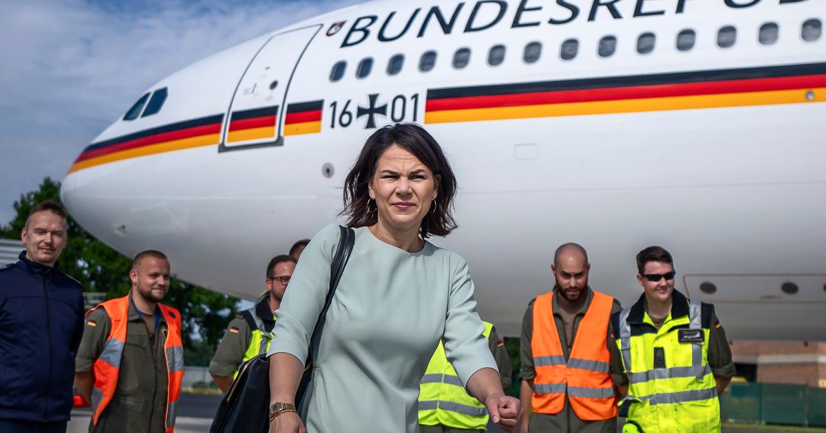 German foreign minister scraps Pacific trip after persistent problem with her plane