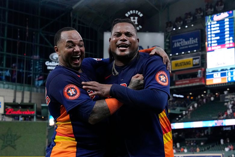 The right mix: Veterans, youth come together for Astros