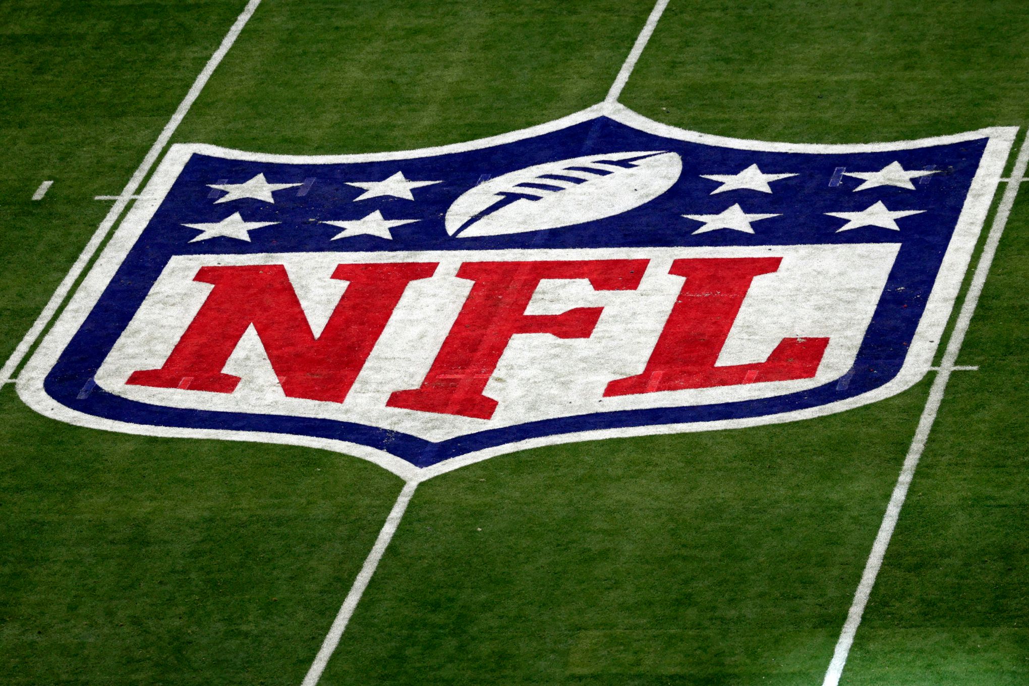 NFL disciplines 4 players for betting