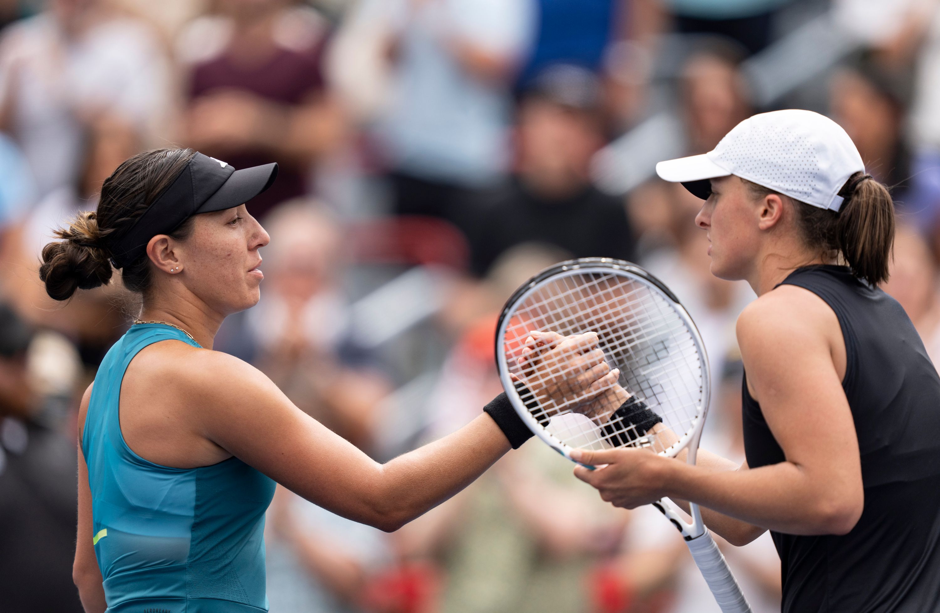 American Jessica Pegula beats top-ranked Iga Swiatek to reach Montreal final The Seattle Times