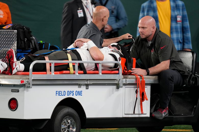 Buccaneers QB John Wolford taken to a hospital with a neck injury during  preseason game vs. Jets