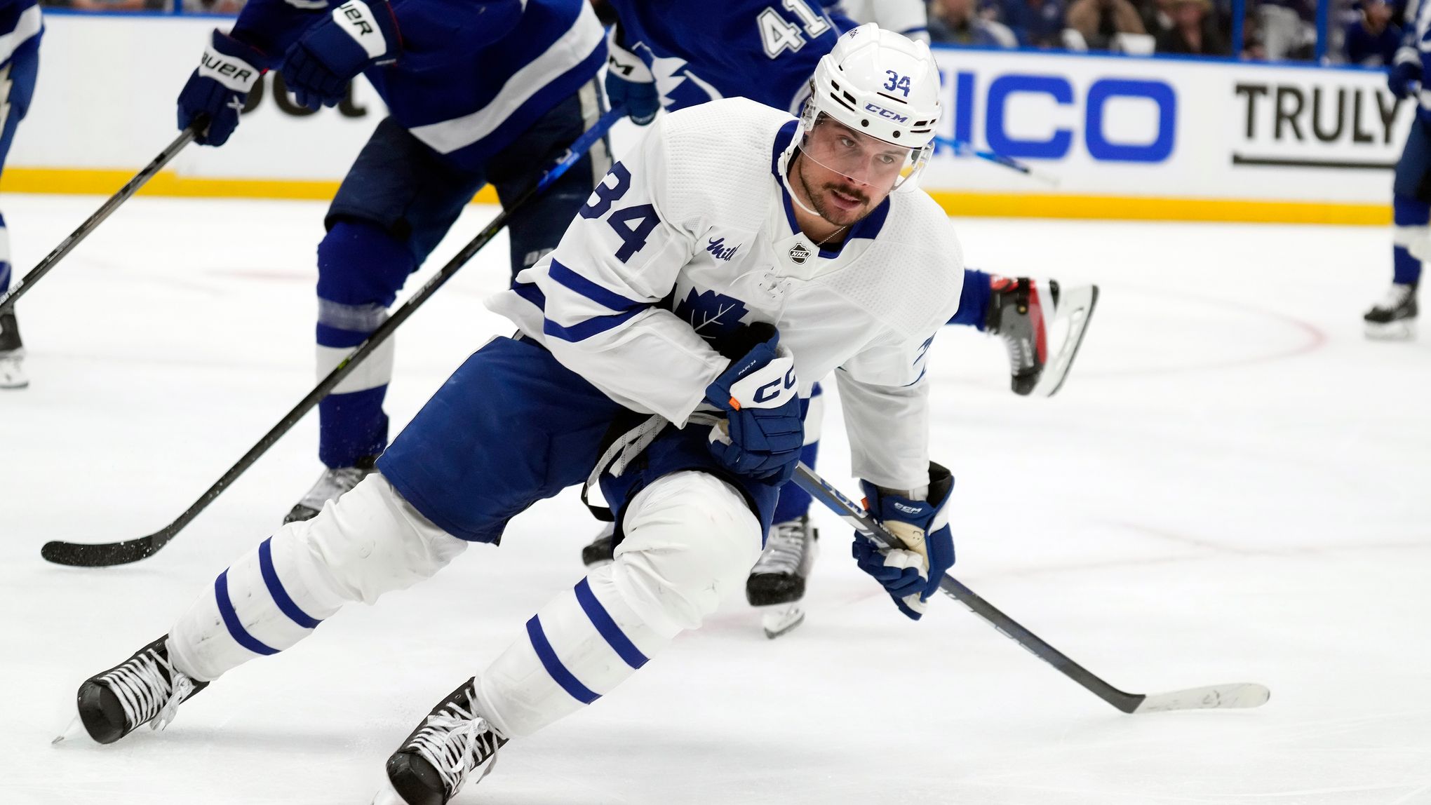 Auston Matthews - Toronto Maple Leafs Center - ESPN