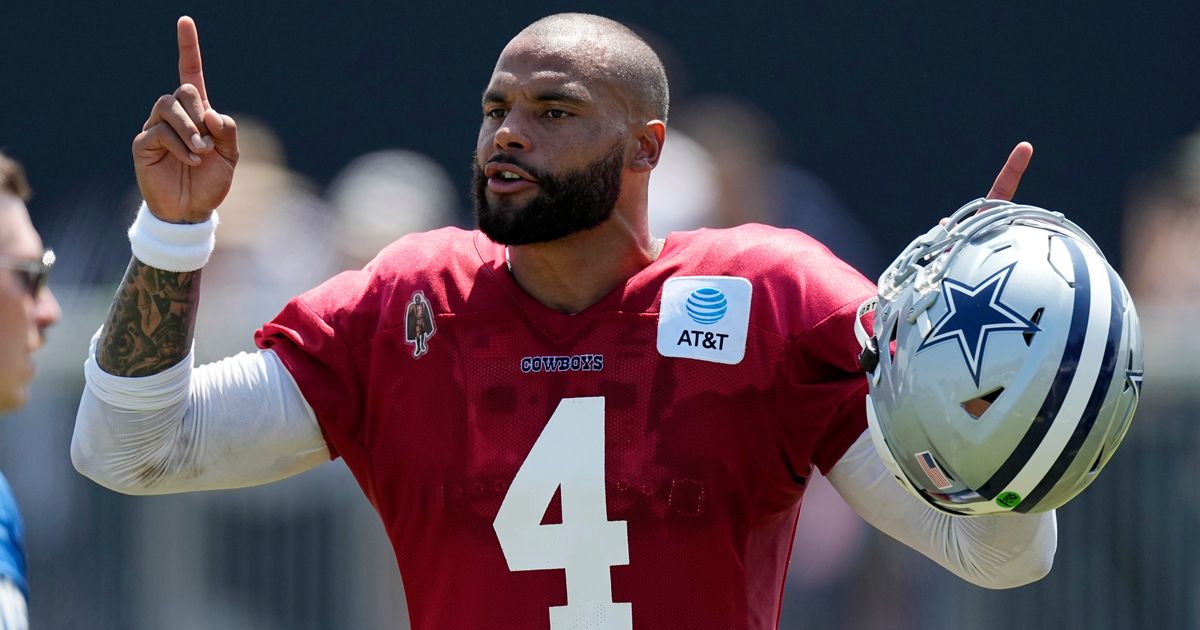 Dallas Cowboys quarterback Dak Prescott smiles on the sideline during a  preseason NFL football game against the Seattle Seahawks, Saturday, Aug.  19, 2023, in Seattle. (AP Photo/Lindsey Wasson Stock Photo - Alamy