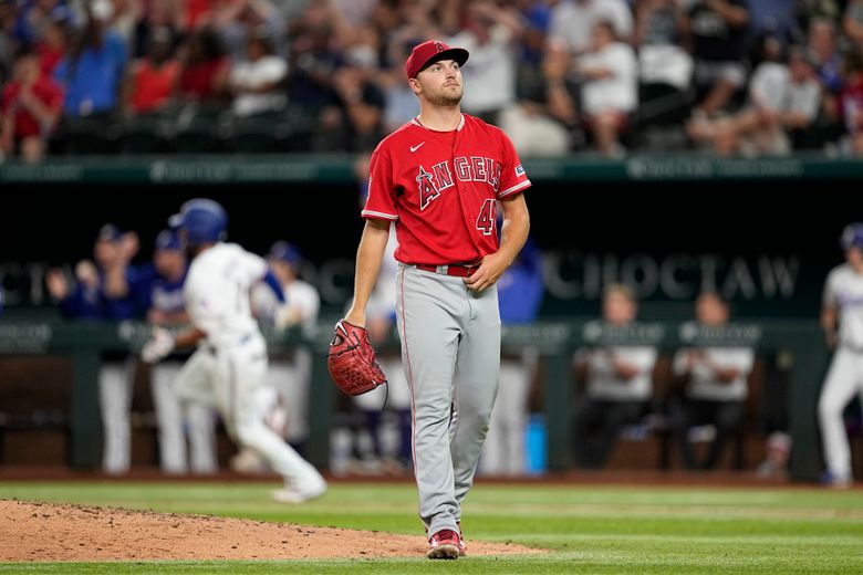 Seattle shut out for the 4th time as Rangers beat M's 2-0