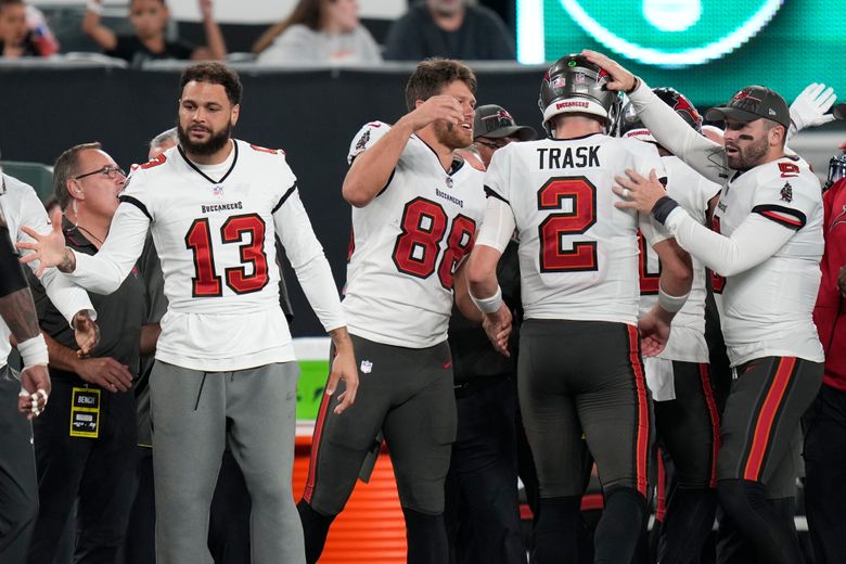 Mayfield sits while Trask plays in Bucs' 13-6 preseason win over