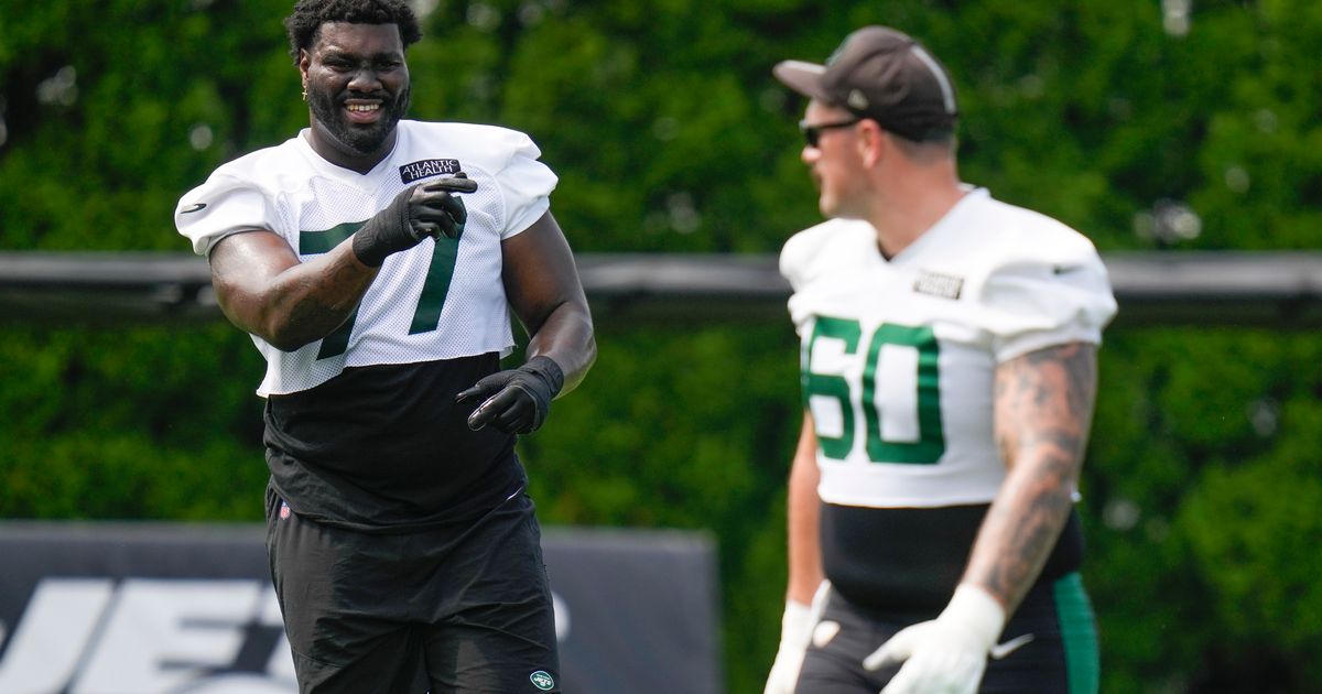 Mekhi Becton out of Jets practice with illness