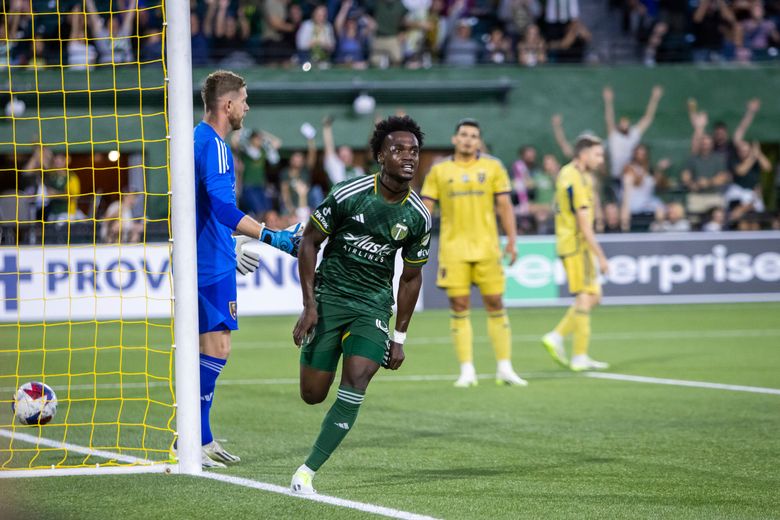 Full moon fever: Moreno, Mora goals lift Portland Timbers to 2-1 victory  over Real Salt Lake