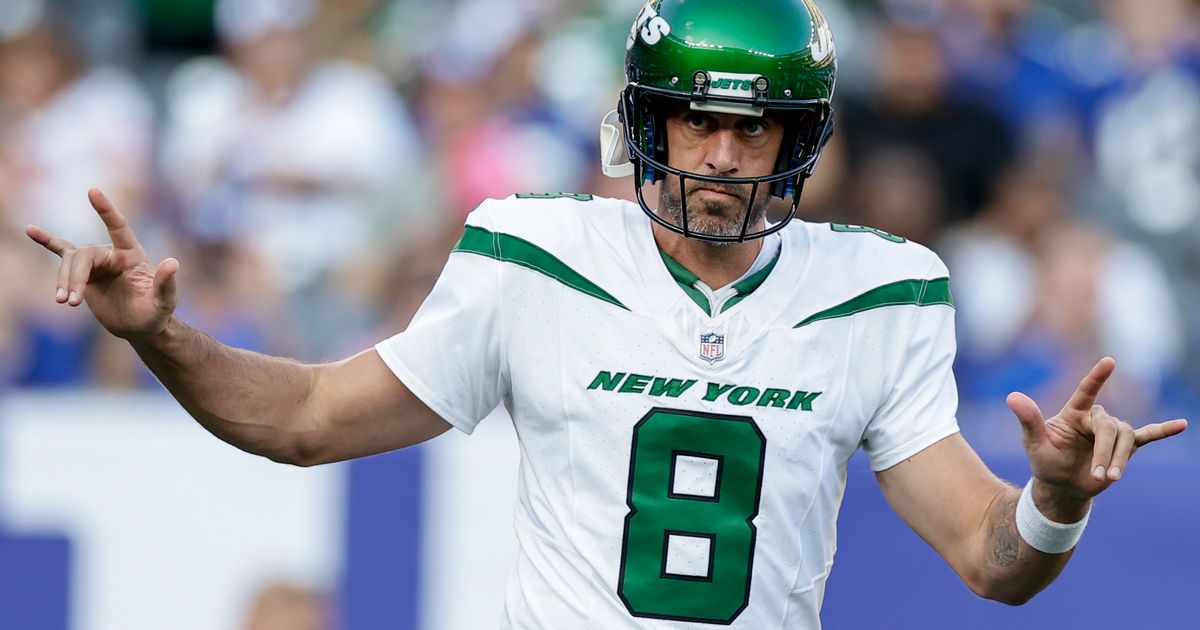 Aaron Rodgers throws TD pass to Garrett Wilson in preseason debut as Jets  beat Giants 32-24 - CBS New York