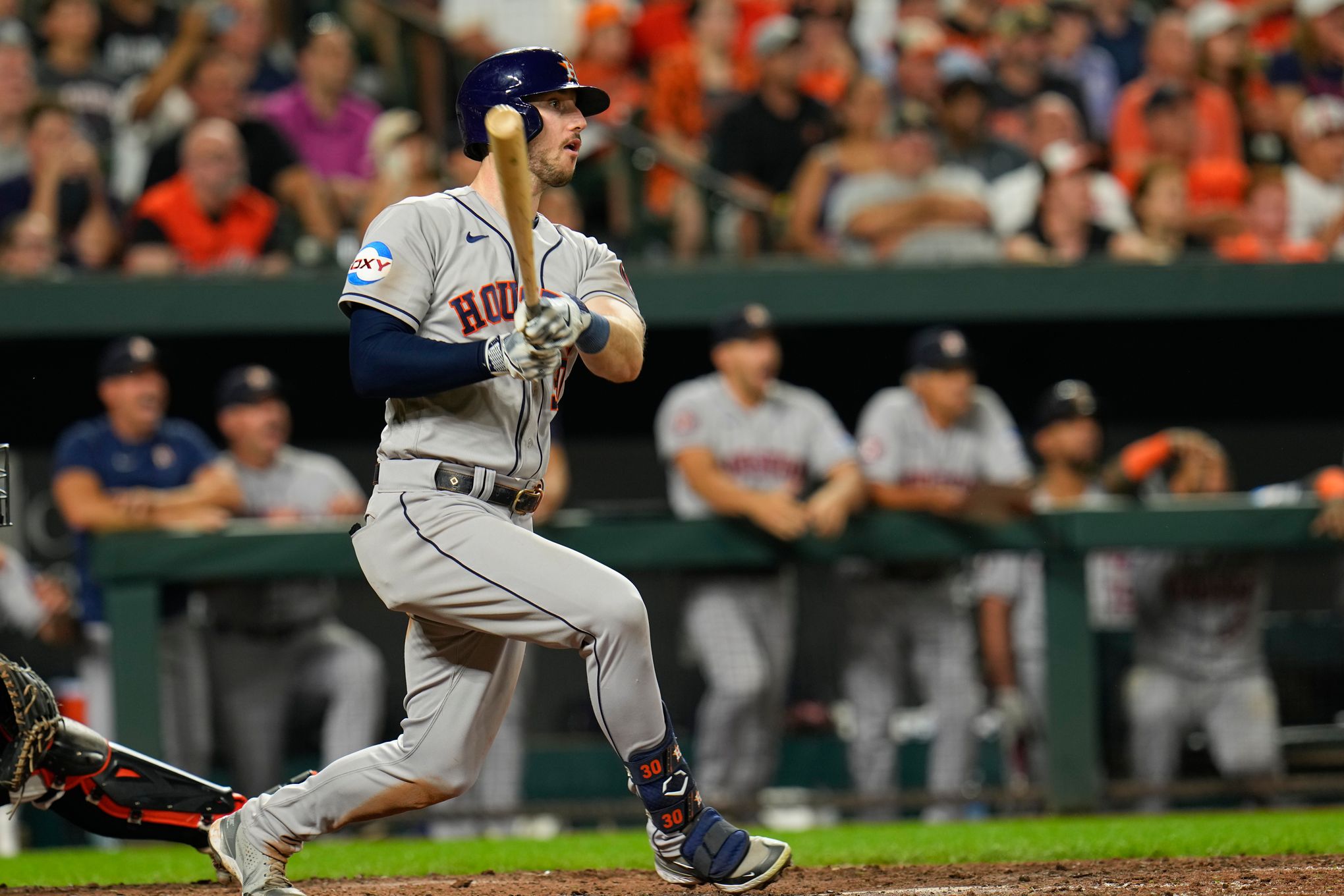MLB: Kyle Tucker hits grand slam in 9th inning off Felix Bautista