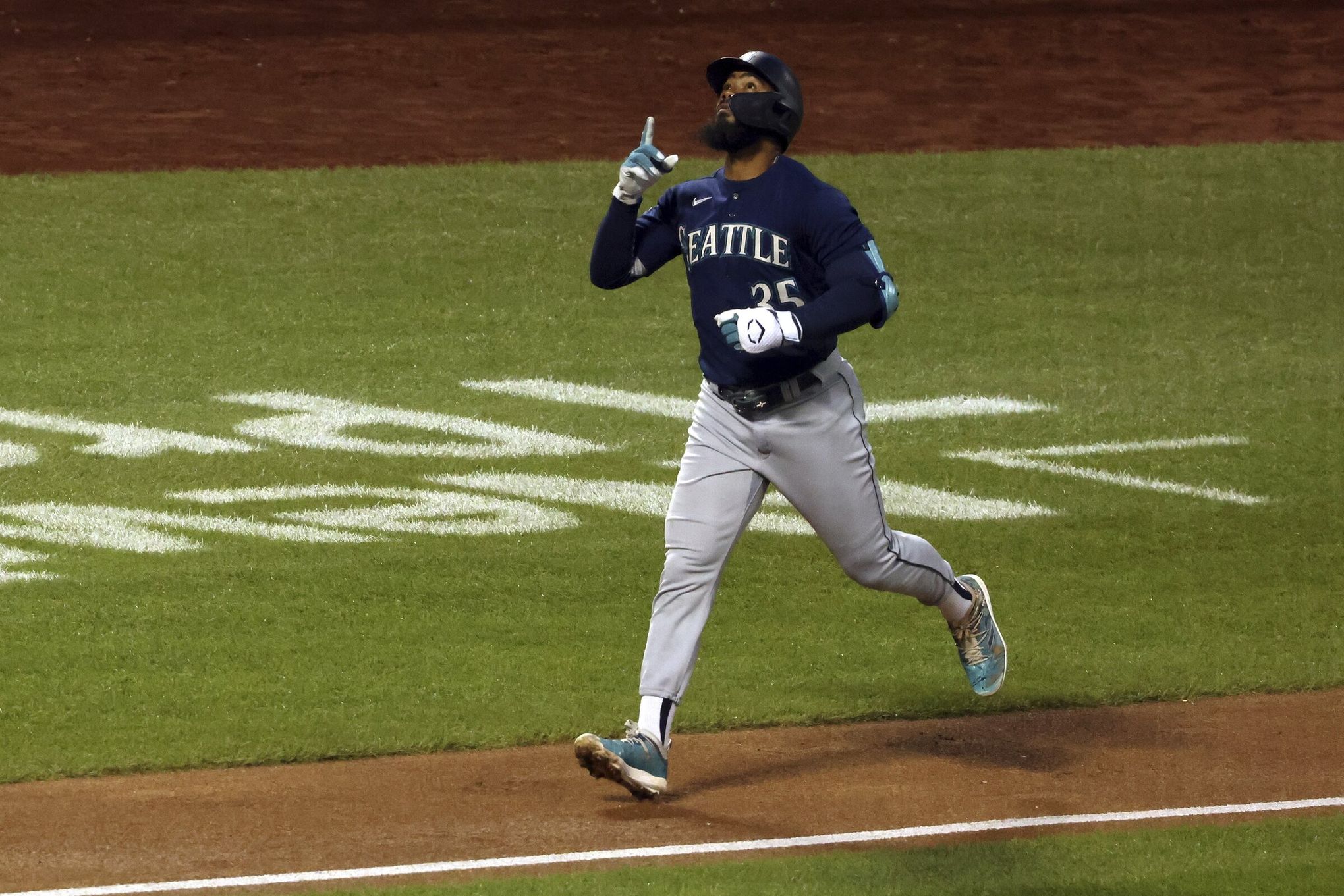 Home Run Derby: Mariners phenom Julio Rodriguez doubles salary in 1 night  as runner-up