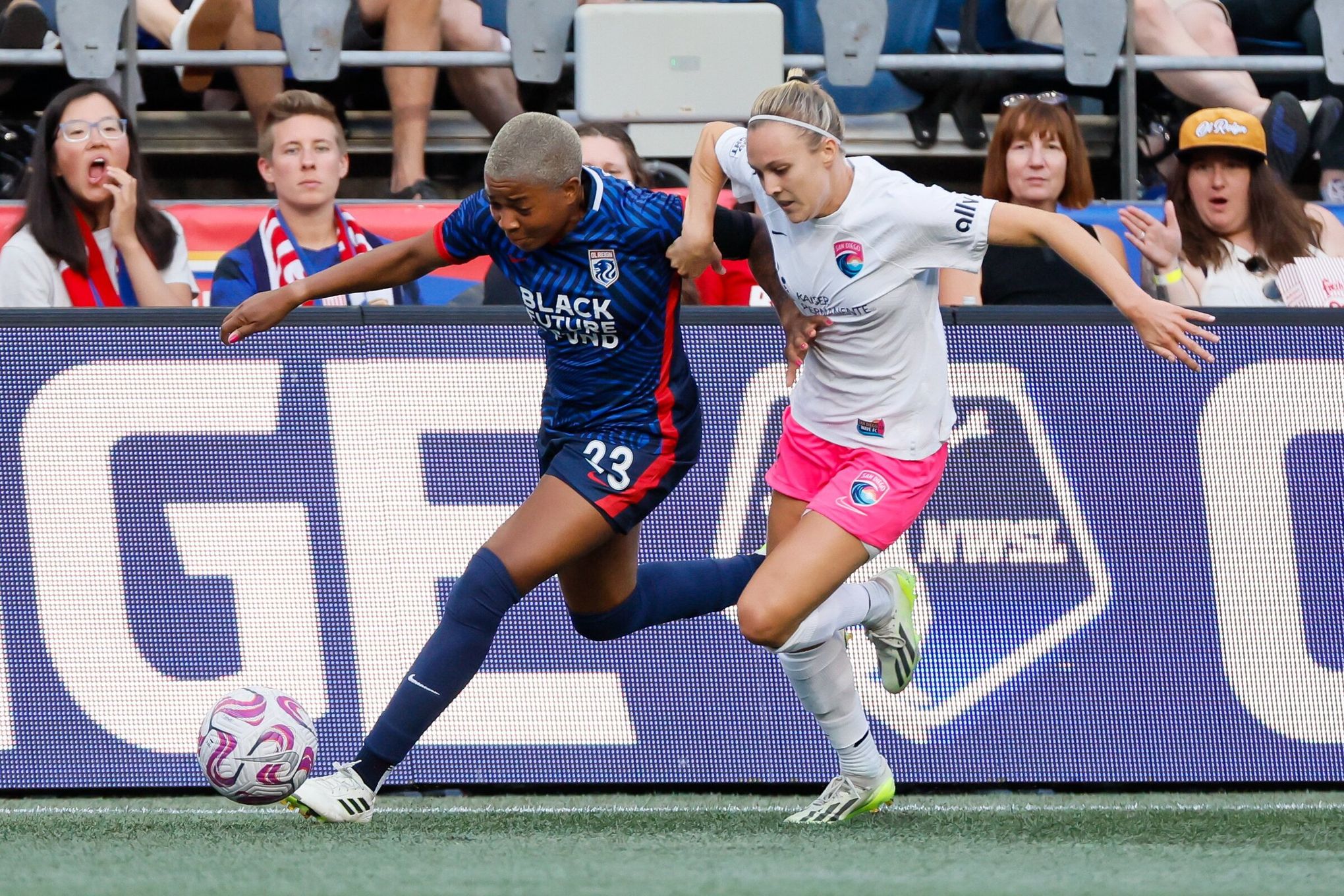 OL Reign-Dash glance: Shorthanded Reign kick off road trip at