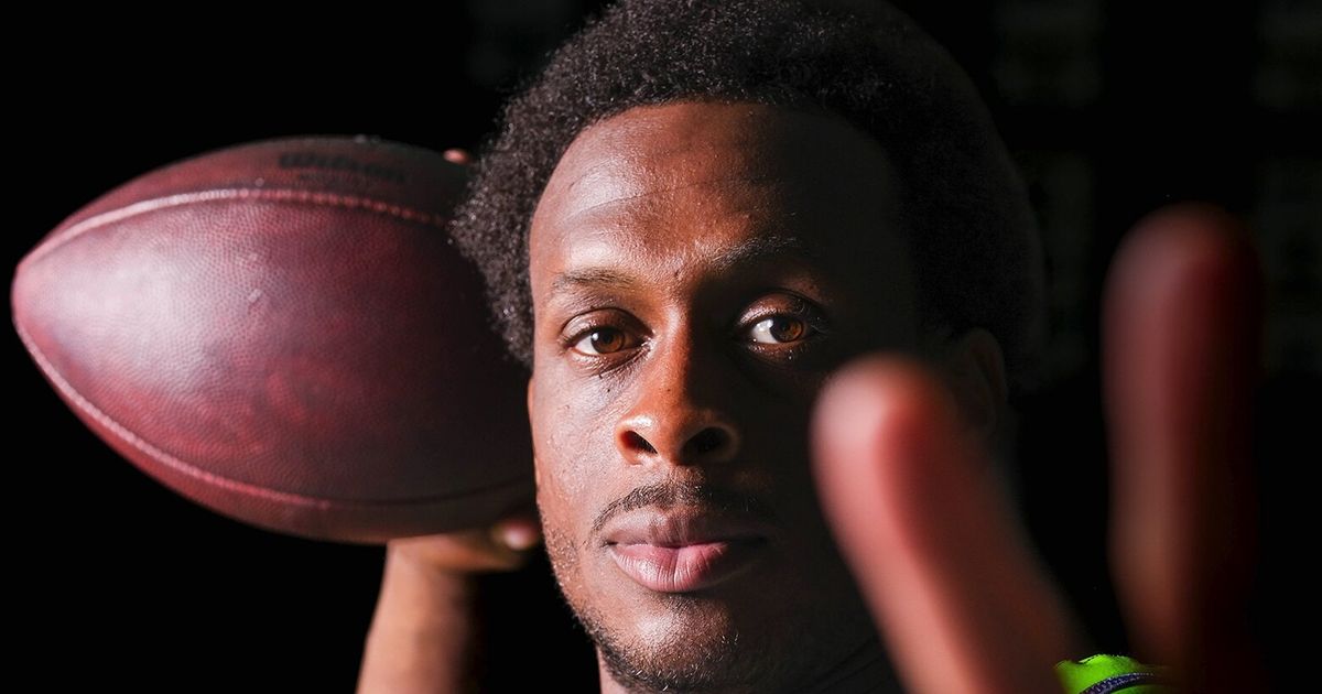 Seahawks QB Geno Smith has a million reasons to be ecstatic about going to  the playoffs - Field Gulls