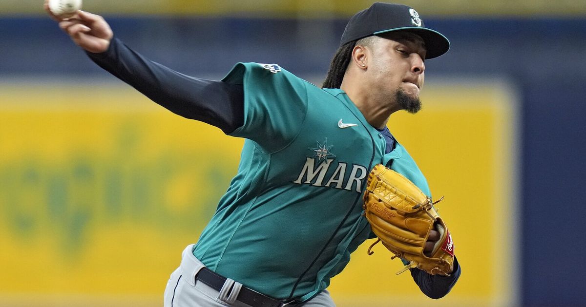 Luis Castillo, Mariners shut down Rays in possible playoff preview