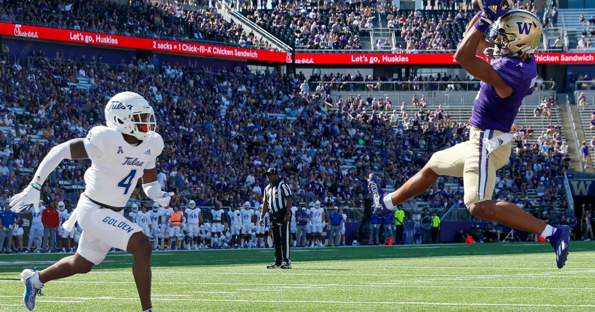 Oklahoma scores on tremendous one-handed catch - ESPN Video