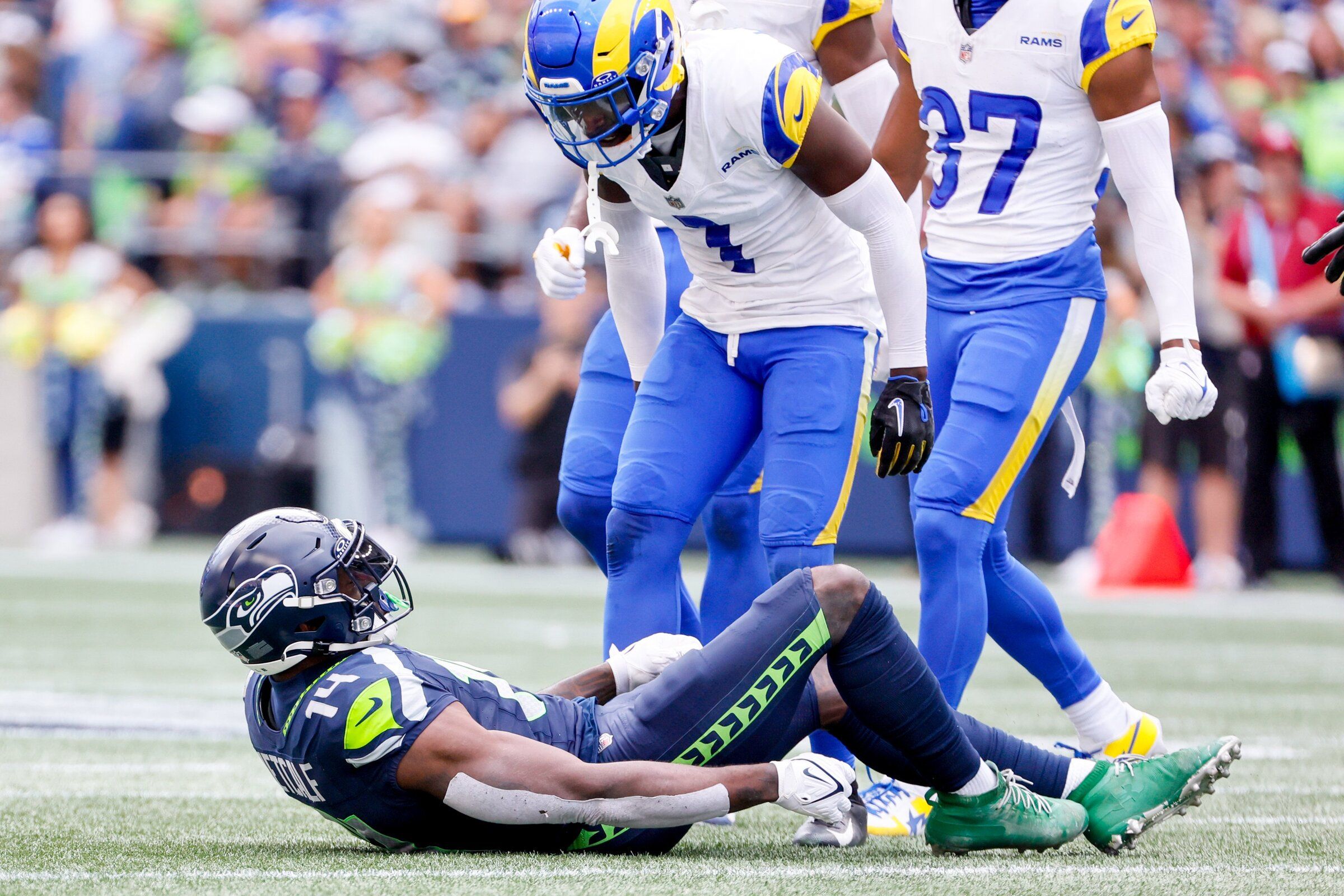 Seahawks-Rams GameCenter Live updates, highlights, how to watch, stream Week 1 The Seattle Times
