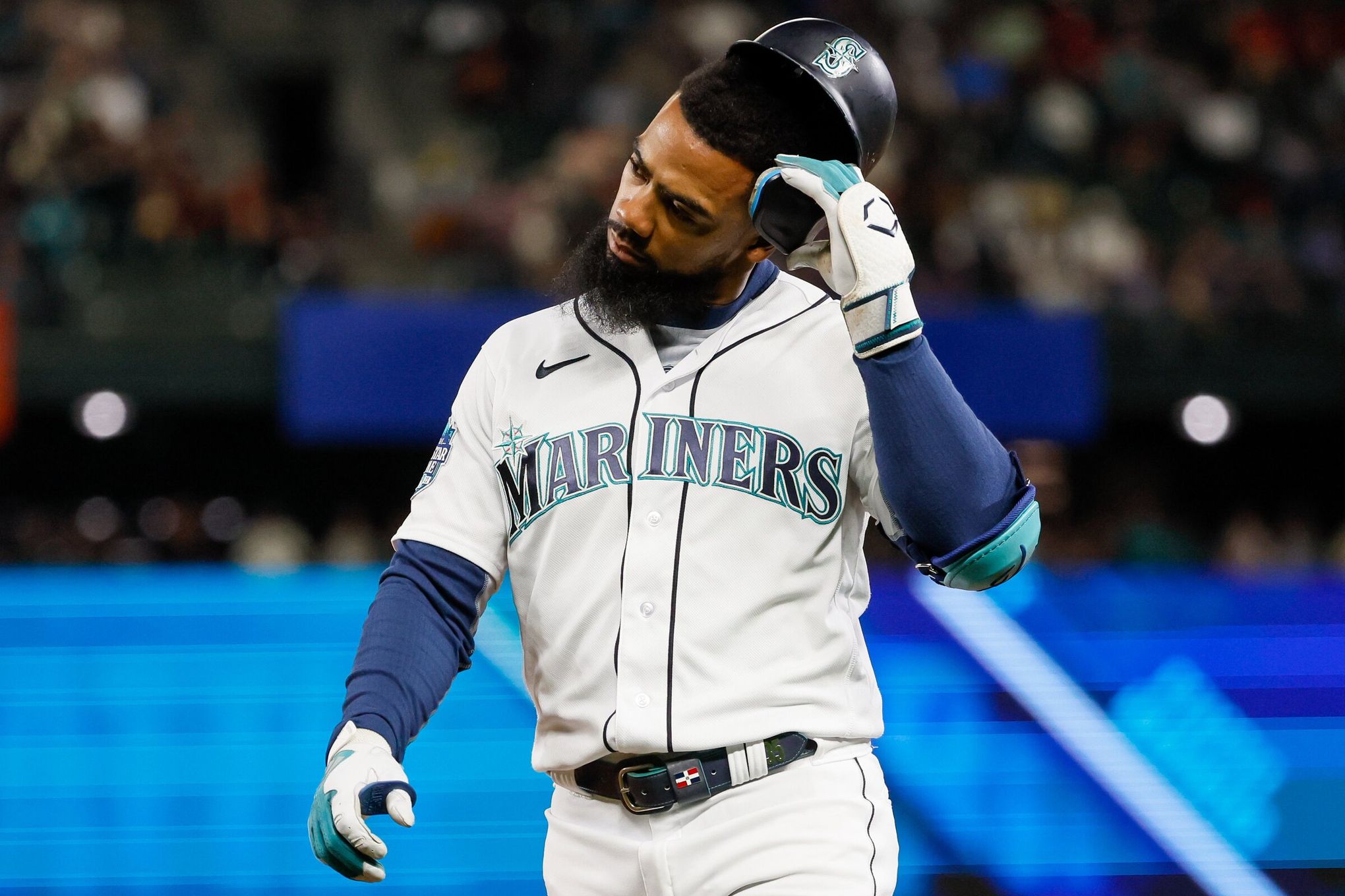 Awesome August: How the Mariners are making history