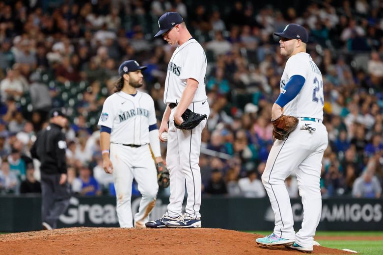 Mariners fail to score in 10th inning vs. A's