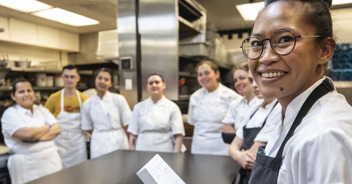 美食与美酒杂志将西雅图厨师列为美国11位最佳新厨师之一