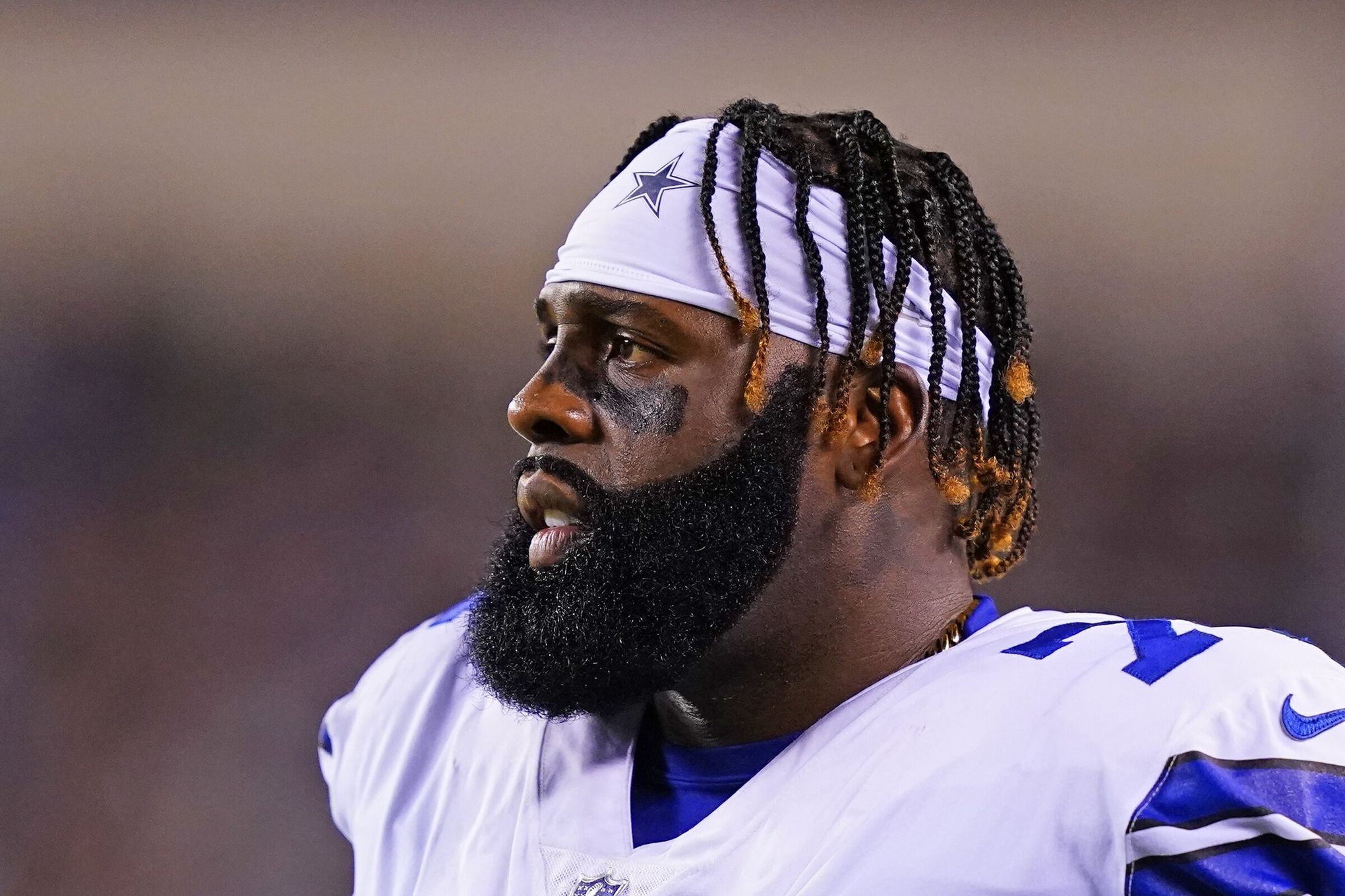 Former Eagles OT Jason Peters gets signed to Seahawks practice squad