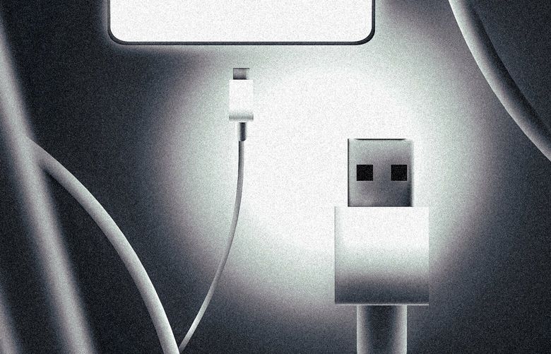 The dream of carrying one power cable for all your devices is becoming a reality. But things aren’t as simple as they sound. (Derek Abella/The New York Times) — FOR EDITORIAL USE ONLY WITH NYT STORY SLUGGED TECH FIX BY BRIAN X. CHEN FOR SEPT. 12, 2023. ALL OTHER USE PROHIBITED — XNYT0800